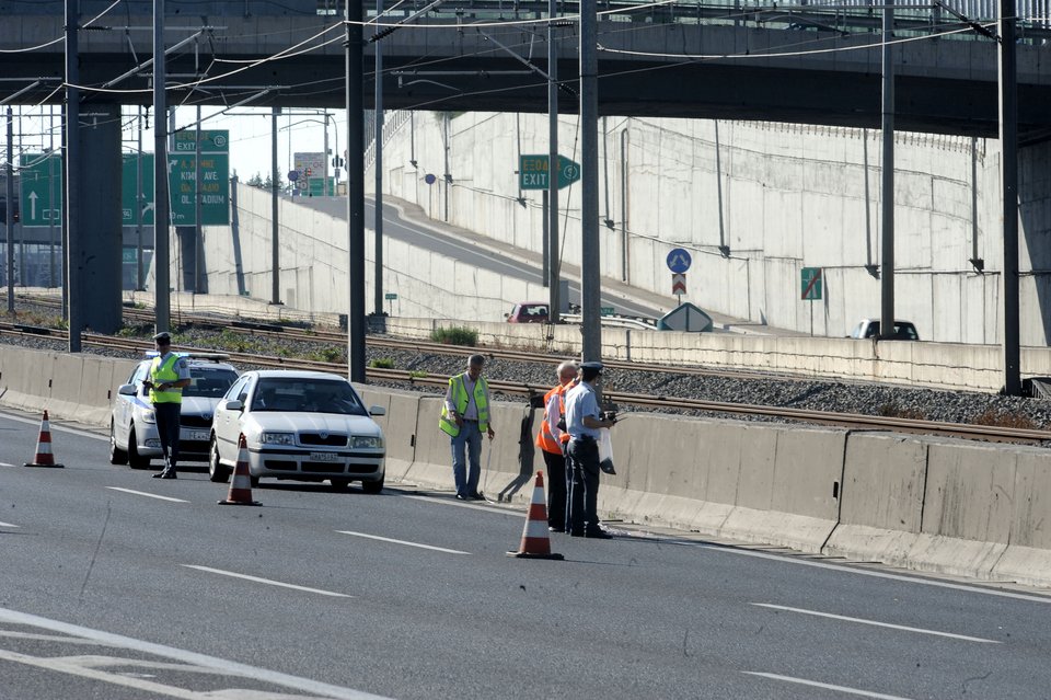 Πραγματογνωμοσύνη στην Αττική Οδό για τη μοιραία πορεία της Porsche του Μαυρίκου [εικόνες] | iefimerida.gr 1