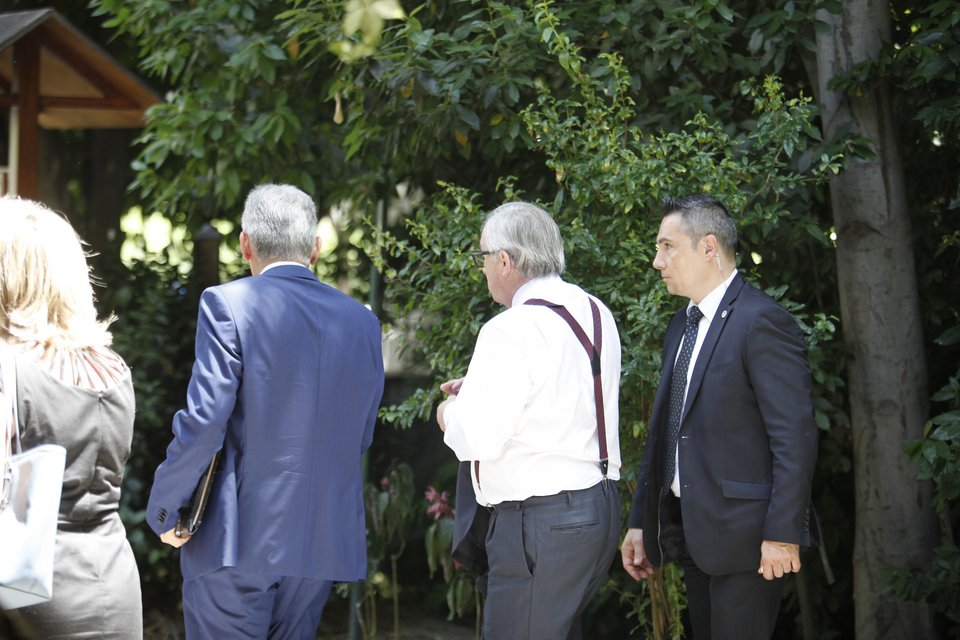 Η βόλτα του Γιούνκερ στον Εθνικό Κήπο με 40 βαθμούς Κελσίου  [εικόνες] | iefimerida.gr 0