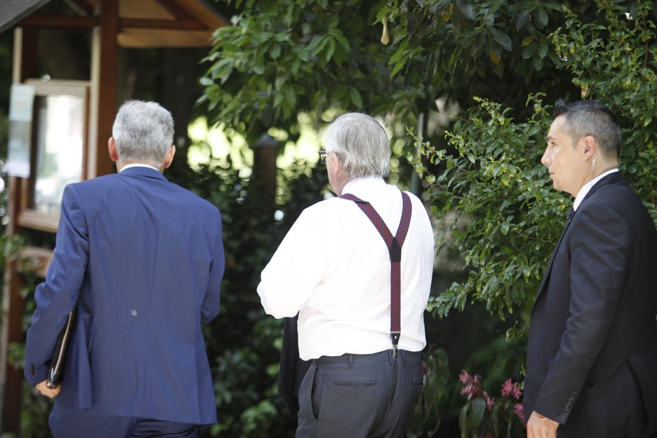 Η βόλτα του Γιούνκερ στον Εθνικό Κήπο με 40 βαθμούς Κελσίου  [εικόνες] | iefimerida.gr 1