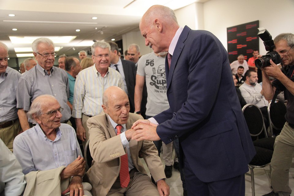 Eκδήλωση για τα 20 χρόνια από τον θάνατο του Ανδρέα Παπανδρέου -Φώφη, Γιώργος, Σημίτης ήταν εκεί [εικόνες] | iefimerida.gr 8