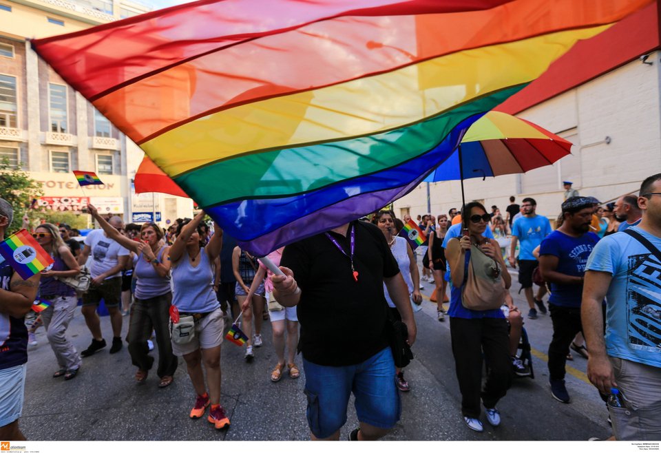 Mε σύνθημα «Αγαπάτε Αλλήλους» διεξήχθη το 5ο Thessaloniki Pride Parade [εικόνες] | iefimerida.gr 2
