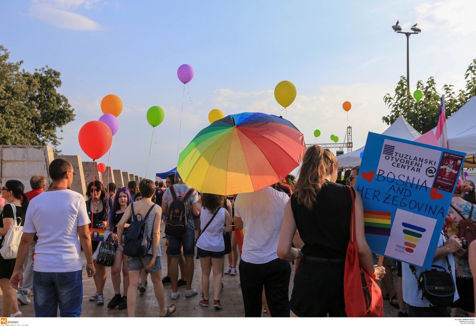 Mε σύνθημα «Αγαπάτε Αλλήλους» διεξήχθη το 5ο Thessaloniki Pride Parade [εικόνες] | iefimerida.gr 7