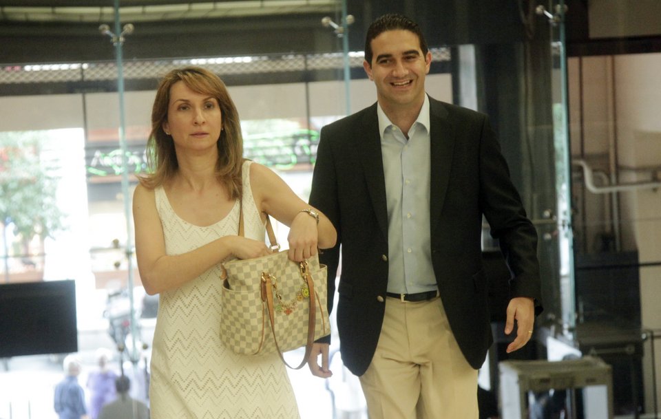 Βενιζέλος-Αλιβιζάτος-Τσακυράκης: Οχι σε άμεση εκλογή προέδρου και απλή αναλογική [εικόνες] | iefimerida.gr 8