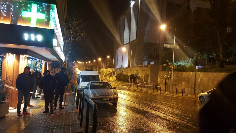 Ισχυρή έκρηξη βόμβας στο Εφετείο Αθηνών [εικόνες & βίντεο] | iefimerida.gr 6