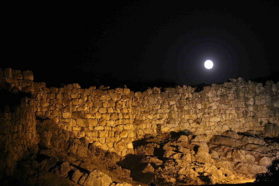 Πανσέληνος σε αρχαιολογικούς χώρους και μουσεία -Με Κότσιρα, Φραγκούλη, Παπακωνσταντίνου [πρόγραμμα] | iefimerida.gr 0