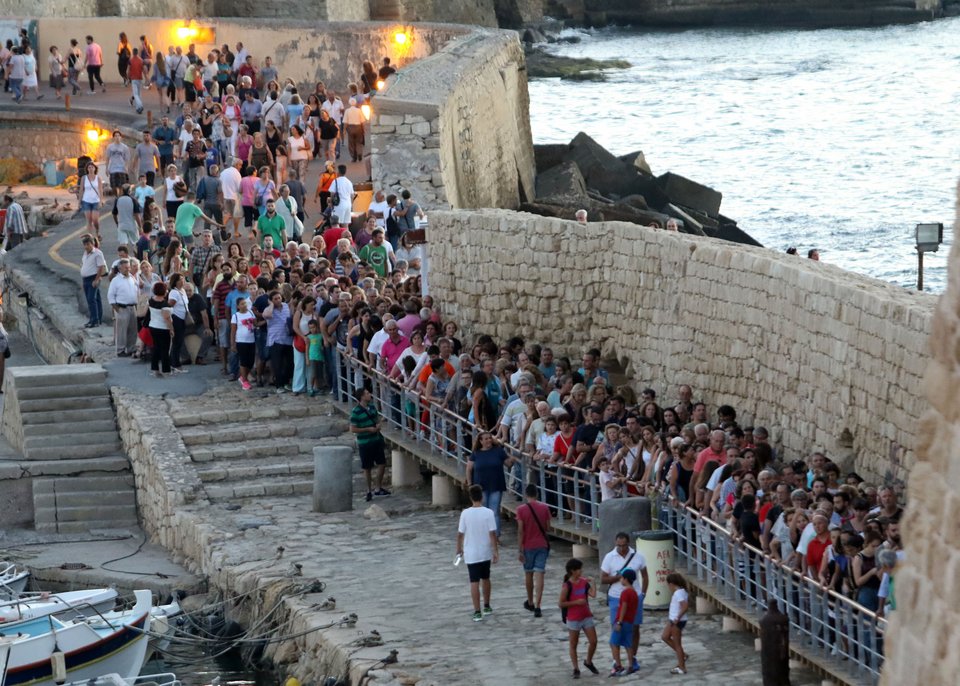 Ηράκλειο: Ανοίγει και πάλι το φρούριο Κούλε -Εκεί όπου φυλάσσονται ευρήματα έρευνας του Κουστώ | iefimerida.gr 0