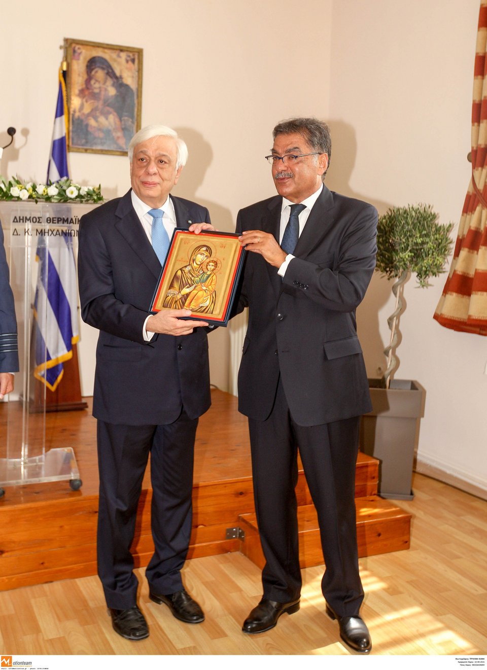 Επίτιμος δημότης Θερμαϊκού ο ΠτΔ: Το μήνυμά του στην Τουρκία για τη γενοκτονία των Ποντίων [εικόνες] | iefimerida.gr 0