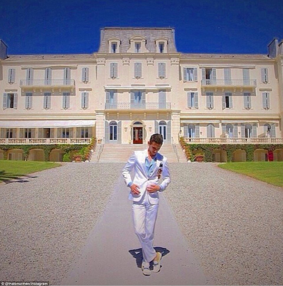 Ετσι περνούν το χειμώνα τα πλουσιόπαιδα του Instagram: Ταξίδια σε εξωτικά μέρη και ζωή playboy [εικόνες] | iefimerida.gr 17