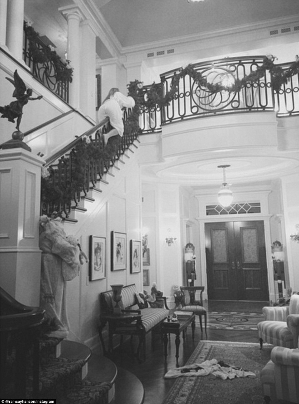 Ετσι περνούν το χειμώνα τα πλουσιόπαιδα του Instagram: Ταξίδια σε εξωτικά μέρη και ζωή playboy [εικόνες] | iefimerida.gr 21