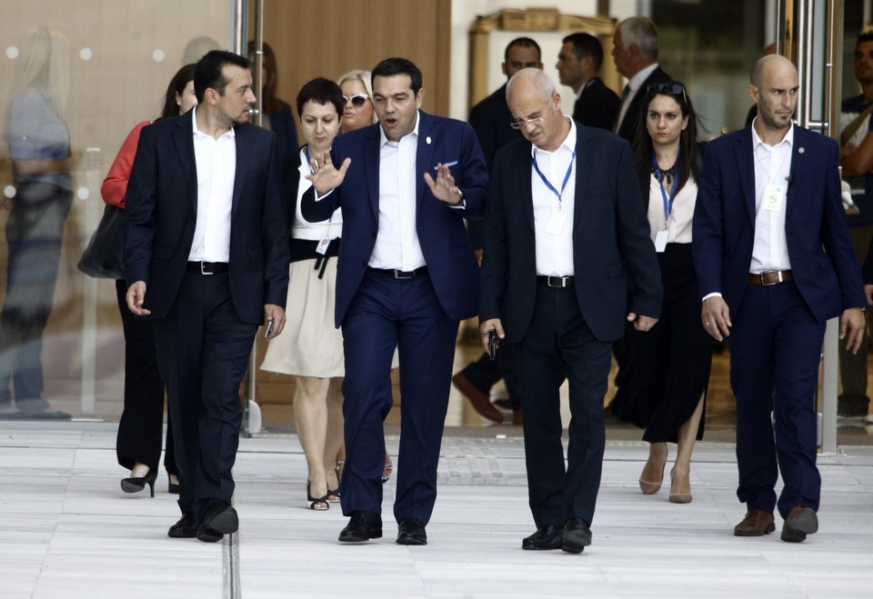 Επισκέφθηκαν το κέντρο Πολιτισμού Iδρυμα Σταύρος Νιάρχος οι Eυρωπαίοι ηγέτες [εικόνες]  | iefimerida.gr 10