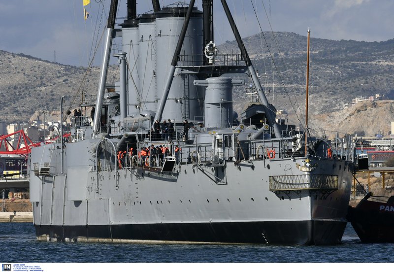 Επέστρεψε το θωρηκτό «Γ. Αβέρωφ» στη Μαρίνα Φλοίσβου [εντυπωσιακές εικόνες] | iefimerida.gr 4