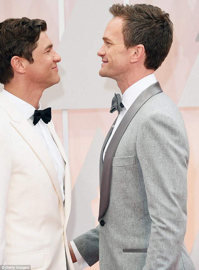 Οσκαρ 2015: Ξέφυγε ο παρουσιαστής της βραδιάς -Εμεινε γυμνός πάνω στη σκηνή [εικόνες] | iefimerida.gr 11