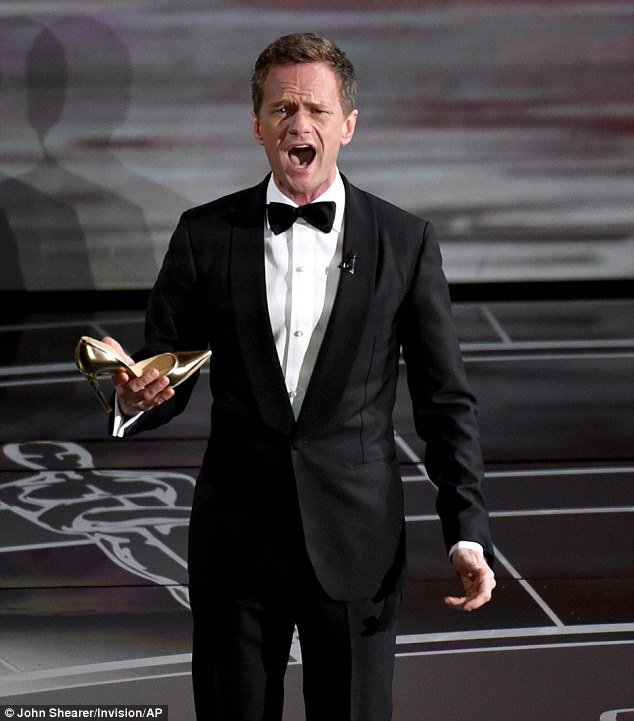 Οσκαρ 2015: Θρίαμβος για το Birdman -Η θεά Τζούλιαν Μουρ αγκαλιά με το χρυσό αγαλματίδιο -Ολα τα βραβεία [λίστα & εικόνες] | iefimerida.gr 5