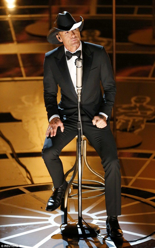 Οσκαρ 2015: Θρίαμβος για το Birdman -Η θεά Τζούλιαν Μουρ αγκαλιά με το χρυσό αγαλματίδιο -Ολα τα βραβεία [λίστα & εικόνες] | iefimerida.gr 15