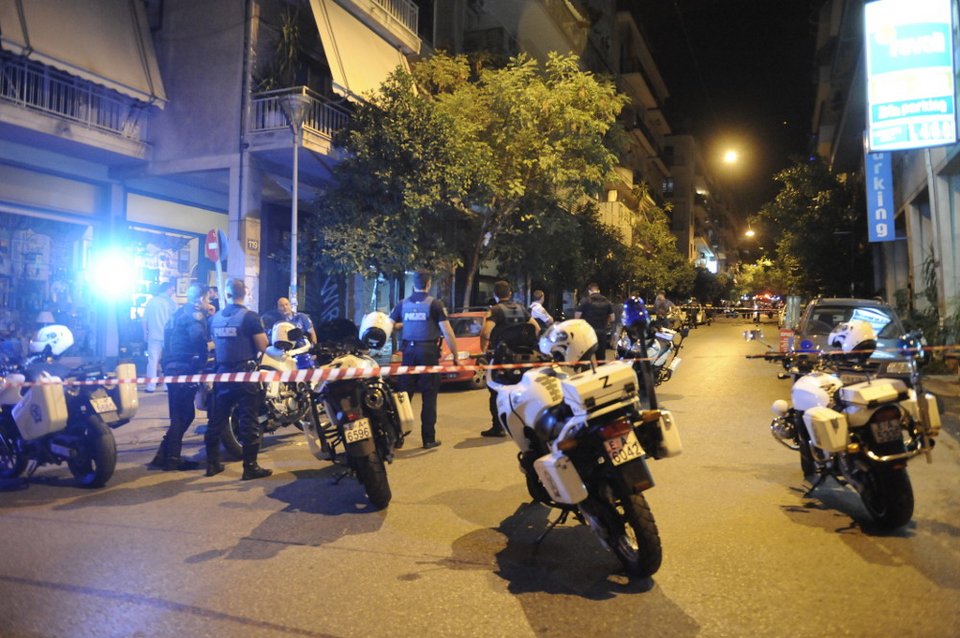 Βόμβα-μυστήριο στα Εξάρχεια-Το βιβλιοπωλείο ή η εισαγγελέας Τσατάνη ο στόχος; | iefimerida.gr 1
