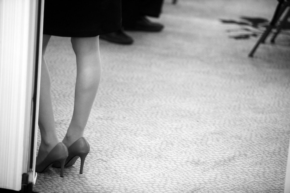 Η καλλονή με τις κόκκινες γόβες και η πείνα του Τσακαλώτου – Ολο το παρασκήνιο από την ΚΕ του ΣΥΡΙΖΑ [εικόνες] | iefimerida.gr 0