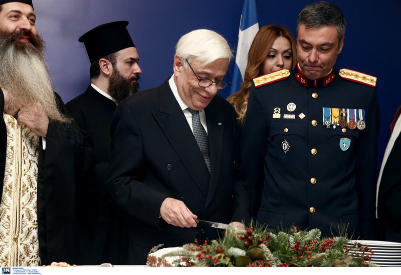 Μήνυμα Παυλόπουλου στην Αγκυρα: Οταν παρεκτρέπονται οφείλουμε να τους δείχνουμε τον σωστό δρόμο [εικόνες] | iefimerida.gr 8