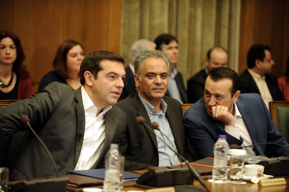 Το νέο υπουργικό συμβούλιο -Τα χαμόγελα της Αχτσιόγλου και το ντύσιμο του Ζουράρι [εικόνες] | iefimerida.gr 8