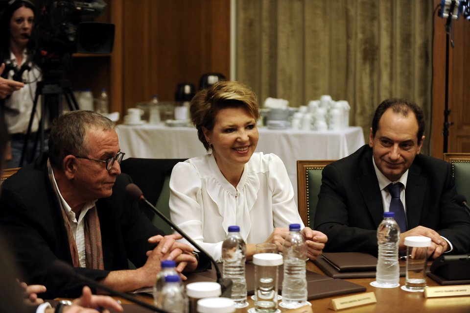 Το νέο υπουργικό συμβούλιο -Τα χαμόγελα της Αχτσιόγλου και το ντύσιμο του Ζουράρι [εικόνες] | iefimerida.gr 9