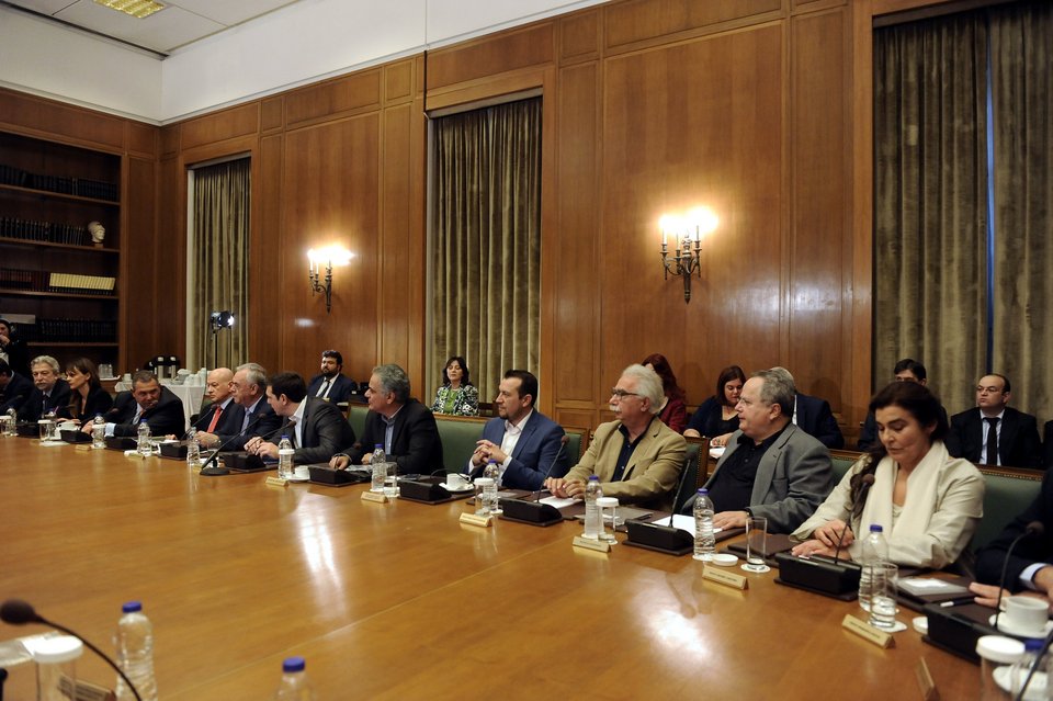 Το νέο υπουργικό συμβούλιο -Τα χαμόγελα της Αχτσιόγλου και το ντύσιμο του Ζουράρι [εικόνες] | iefimerida.gr 13