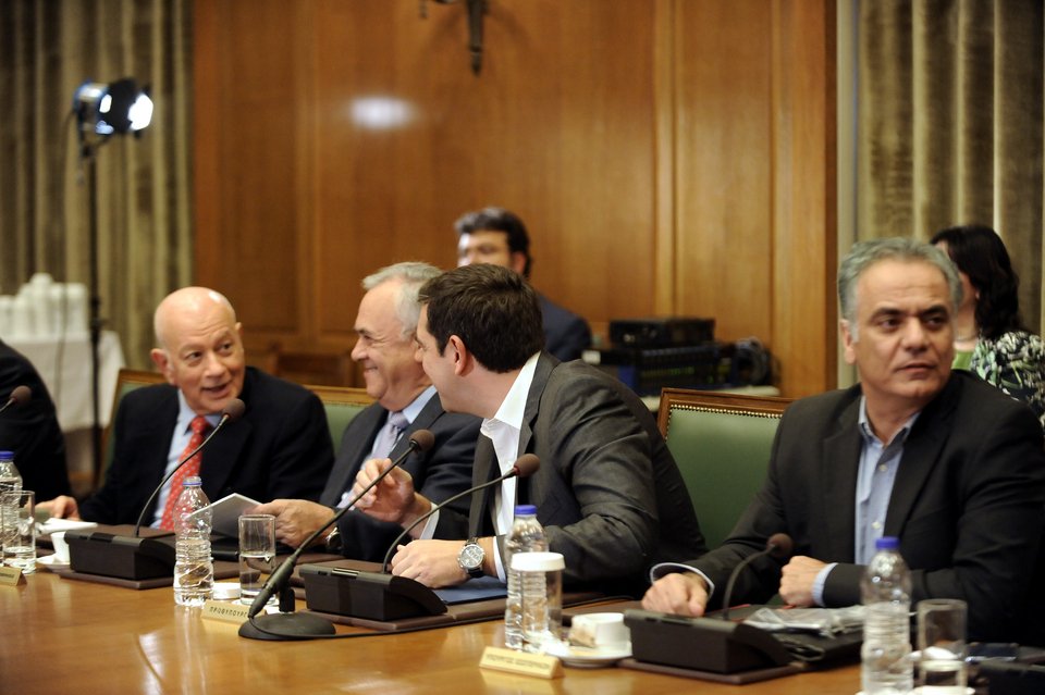 Το νέο υπουργικό συμβούλιο -Τα χαμόγελα της Αχτσιόγλου και το ντύσιμο του Ζουράρι [εικόνες] | iefimerida.gr 14