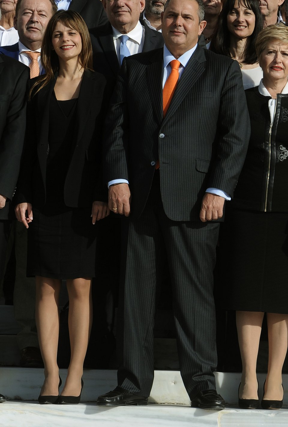 Το νέο υπουργικό συμβούλιο -Τα χαμόγελα της Αχτσιόγλου και το ντύσιμο του Ζουράρι [εικόνες] | iefimerida.gr 0