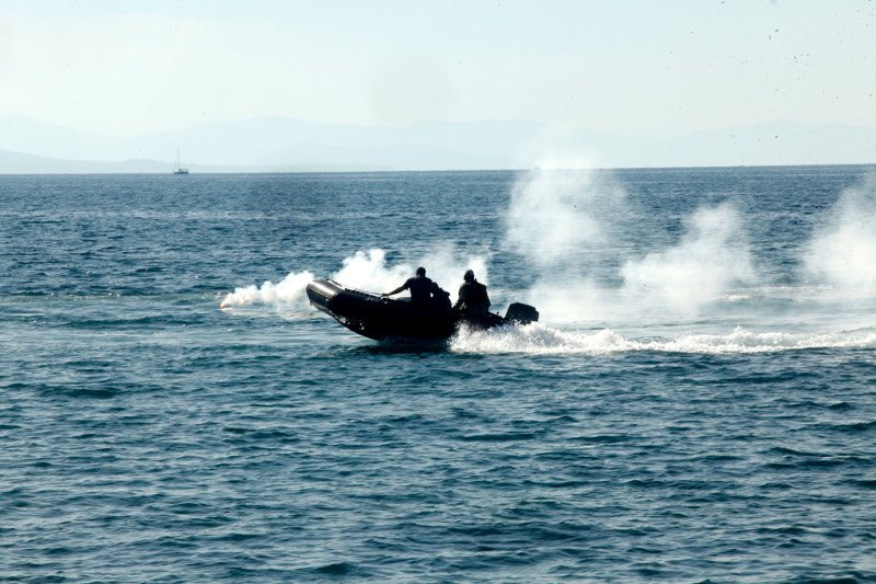 Επίδειξη πολεμικών αεροσκαφών στον Φλοίσβο - Πολίτες έκαναν... ηλιοθεραπεία [εικόνες] | iefimerida.gr 8