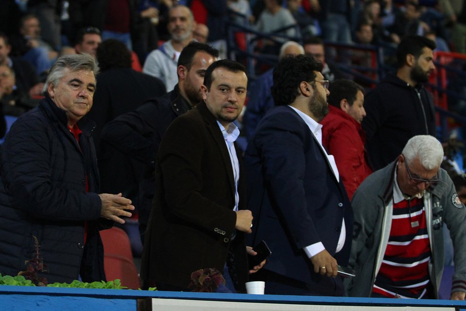 Παππάς και Βασιλειάδης πήγαν γήπεδο για το ματς Πανιώνιος-ΠΑΟΚ [εικόνες] | iefimerida.gr 0