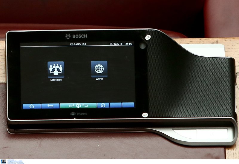 Τέλος η παραδοσιακή ψηφοφορία στη Βουλή – Τα πρώτα τεστ για το νέο ηλεκτρονικό σύστημα [εικόνες] | iefimerida.gr 2