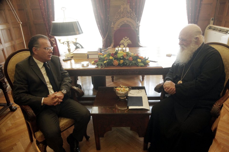 Συναντήσεις Ιερώνυμου με Κουμουτσάκο, Πάγκαλο, ελαιοπαραγωγούς [εικόνες] | iefimerida.gr 0