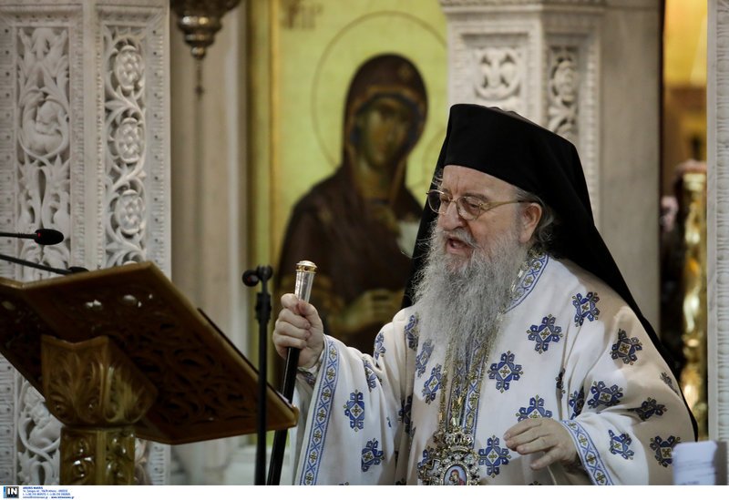 Λεβέντης, Ζουράρις, Τζιτζικώστας στην πρώτη σειρά της θείας Λειτουργίας του Ανθιμου για το Σκοπιανό [εικόνες] | iefimerida.gr 8