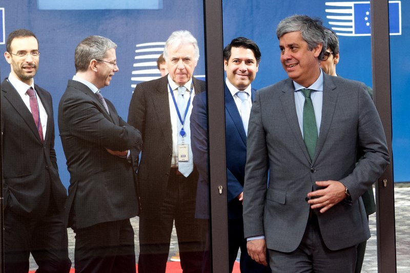 Το Eurogroup συνδέει την εκταμίευση της υποδόσης με τους ηλεκτρονικούς πλειστηριασμούς | iefimerida.gr 7