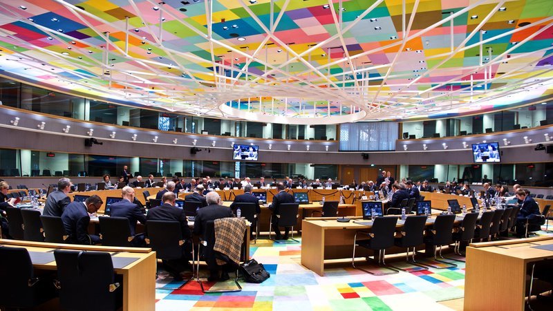 Το Eurogroup συνδέει την εκταμίευση της υποδόσης με τους ηλεκτρονικούς πλειστηριασμούς | iefimerida.gr 12
