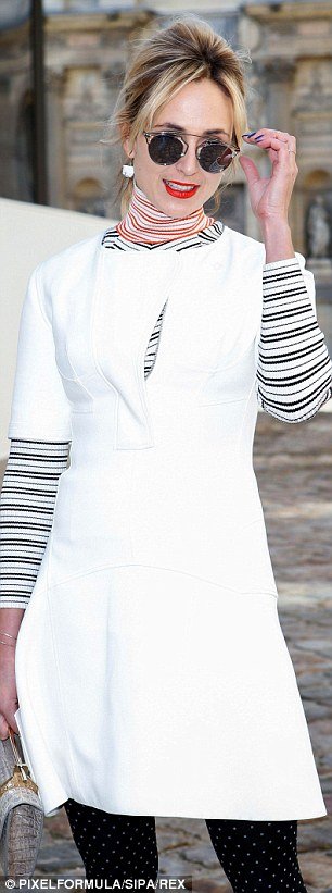 Την έκραξε η υφήλιος -Το άστοχο σχόλιο συντάκτριας της Vogue για άστεγη που διάβαζε το περιοδικό [εικόνες] | iefimerida.gr 2