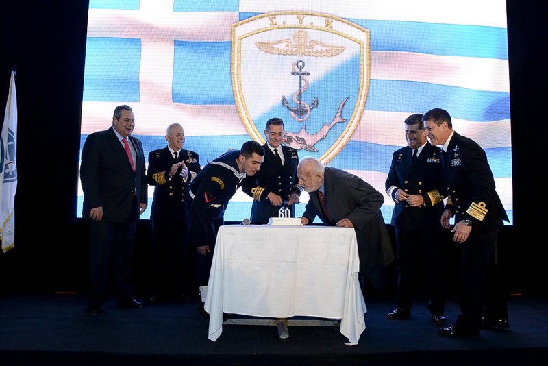 Καμμένος: Οποιος τολμήσει να ανέβει σε ελληνικό έδαφος θα χαθεί την επόμενη στιγμή [εικόνες] | iefimerida.gr 0