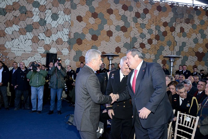 Καμμένος: Οποιος τολμήσει να ανέβει σε ελληνικό έδαφος θα χαθεί την επόμενη στιγμή [εικόνες] | iefimerida.gr 2