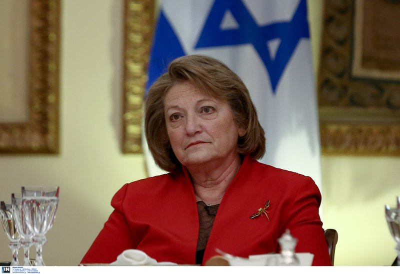 Με μαύρα outfits στο Προεδρικό Περιστέρα και Μαρέβα -Το κόκκινο σακάκι της Βλασίας Παυλοπούλου [εικόνες] | iefimerida.gr 7