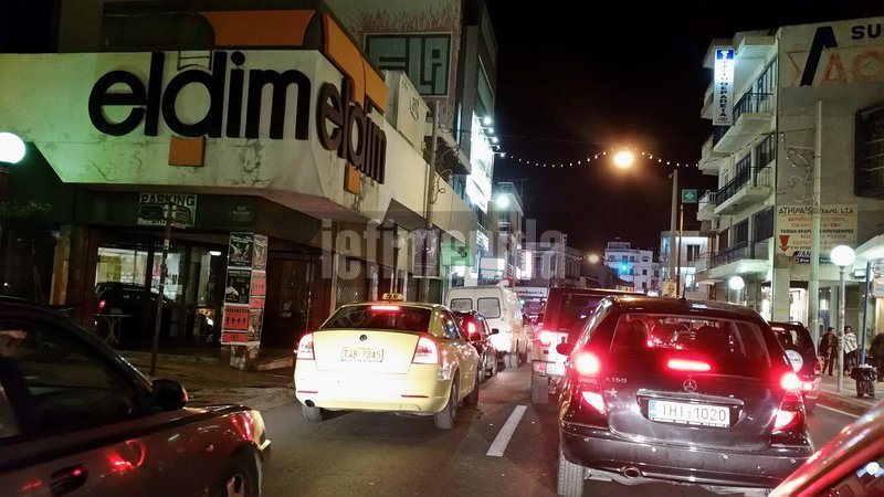 Κυκλοφοριακό «έμφραγμα» στους δρόμους της Αθήνας -Μεγάλη ταλαιπωρία των οδηγών [εικόνες] | iefimerida.gr 5