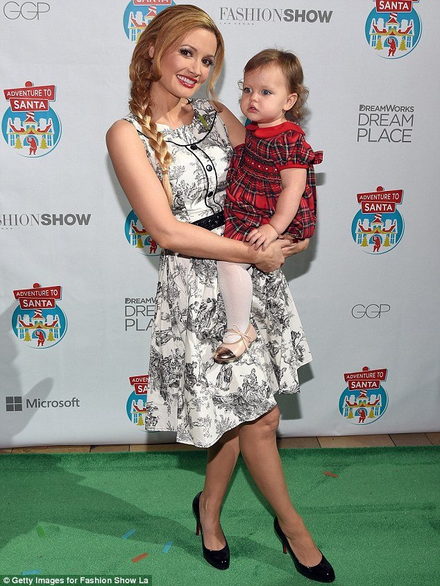 Μαρτυρικές στιγμές στη έπαυλη του Playboy [εικόνες] | iefimerida.gr 4