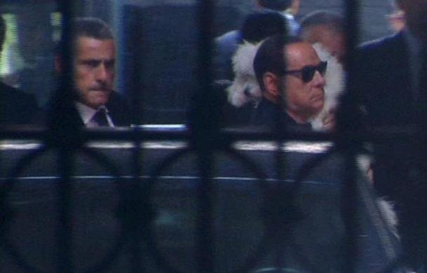 Από την κορυφή στην απόλυτη καταστροφή -Η καριέρα του Σίλβιο Μπερλουσκόνι μέσα από 30 «κλικ» [εικόνες]  | iefimerida.gr 25