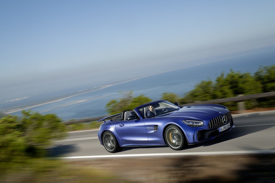 H κορυφαία Mercedes-AMG GT R και σε roadster | iefimerida.gr 0