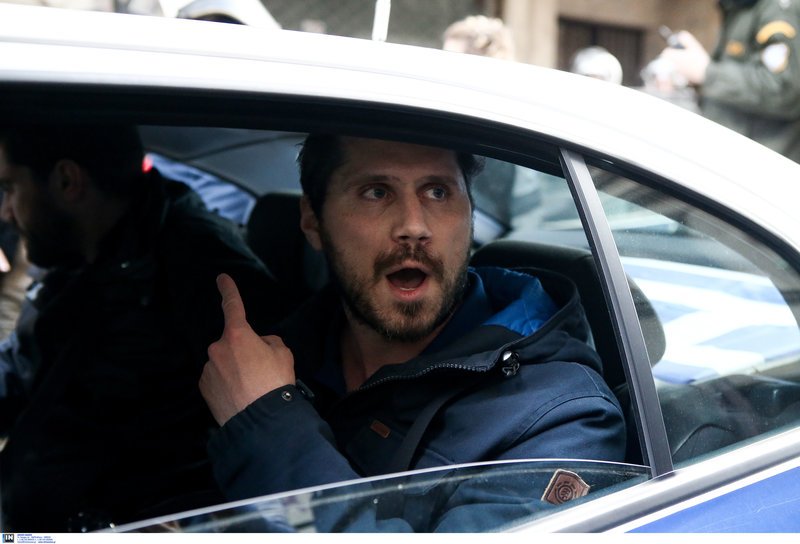 Ενταση των «Δεν πληρώνω» για πλειστηριασμούς -Για πρώτη φορά τους μάζεψε η αστυνομία [εικόνες & βίντεο] | iefimerida.gr 0