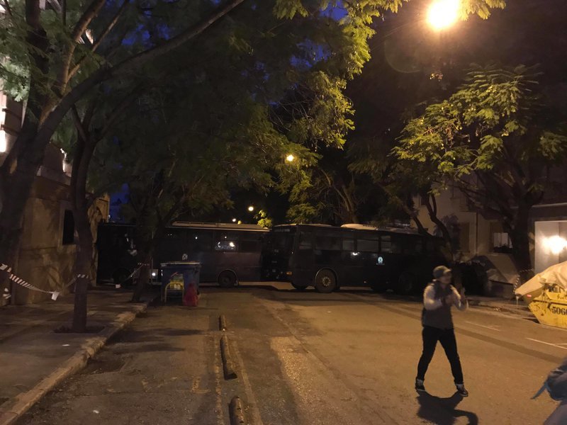 Πορεία 300 Κούρδων στην τουρκική πρεσβεία- Κατά των βομβαρδισμών στη Συρία [εικόνες & βίντεο] | iefimerida.gr 1