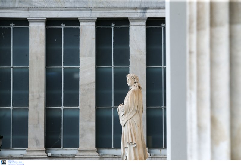 Το ΕΚΠΑ ανοίγει για το κοινό -Το κτίριο του 1839 με τις θαυμαστές τοιχογραφίες [εικόνες] | iefimerida.gr 2