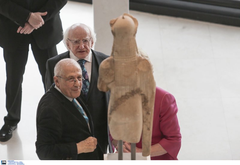 Στο Μουσείο της Ακρόπολης με τη σύζυγό του ο Ιρλανδός Πρόεδρος [εικόνες]  | iefimerida.gr 2