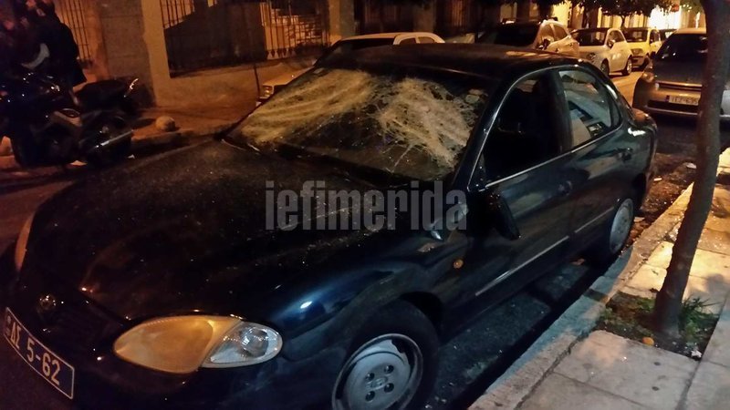 Φωτογραφίες από την καταδρομική επίθεση στον εκδοτικό οίκο στο Κολωνάκι | iefimerida.gr 1