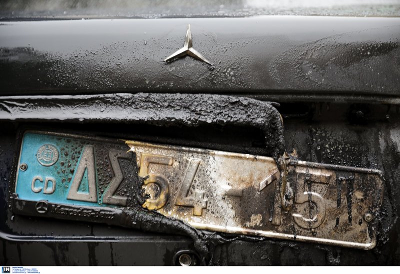 Θεσσαλονίκη: Εμπρηστικός μηχανισμός σε αυτοκίνητο του αλβανικού Προξενείου [εικόνες] | iefimerida.gr 1