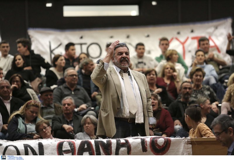 Κάτοικοι του Γραμματικού κατά του ΧΥΤΑ- Ενταση και πανό στο Περιφερειακό Συμβούλιο [εικόνες & βίντεο] | iefimerida.gr 8