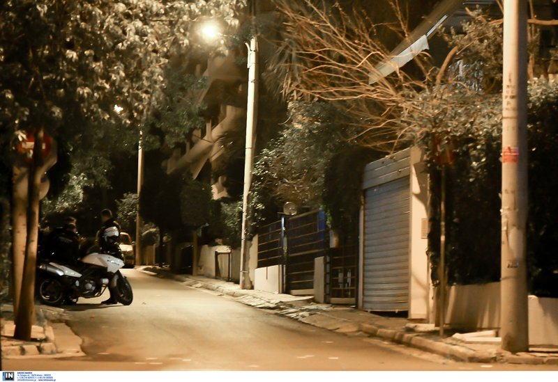 Σωφρονιστικοί υπάλληλοι: Καταδικάζουμε τη δράση αντιεξουσιαστών έξω από το σπίτι του γ.γ. του υπ. Δικαιοσύνης | iefimerida.gr 3