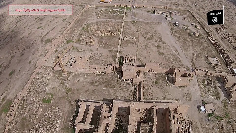 Σοκ -Τζιχαντιστές με βαριοπούλες καταστρέφουν μνημείο παγκόσμιας πολιτιστικής κληρονομιάς της UNESCO [εικόνες & βίντεο] | iefimerida.gr 7